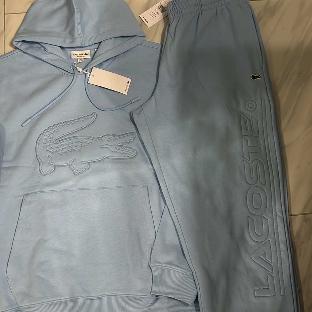 Men’s Lacoste Sweatsuit - Picture 3 of 8